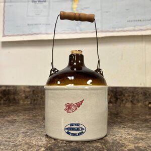 **** Beautiful Collectable 1999 RED WING Stoneware Bail Handle Jug ****